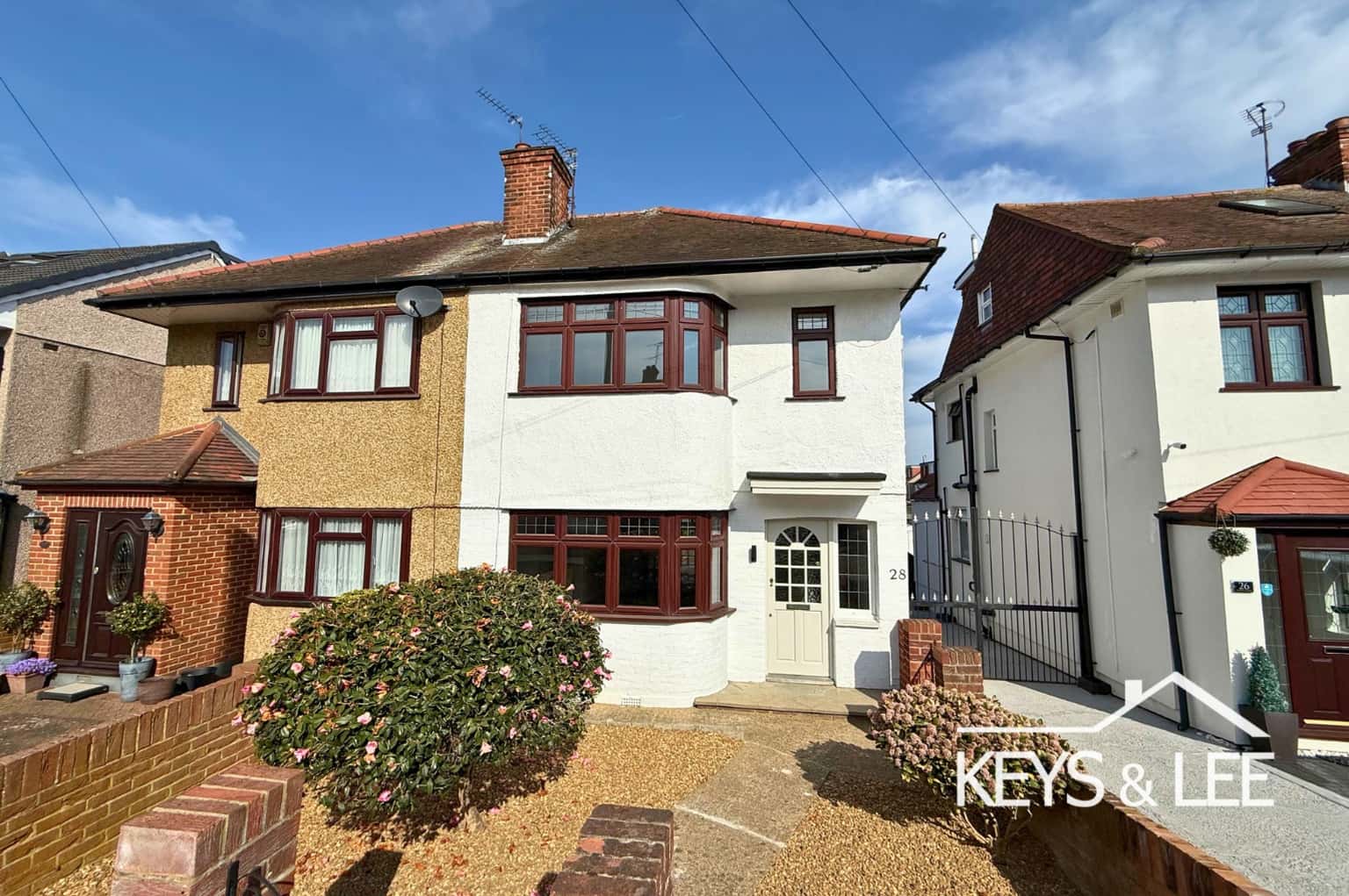 A refurbished 2 double bedroom extended house with 2 reception rooms and a beautiful garden. property first image