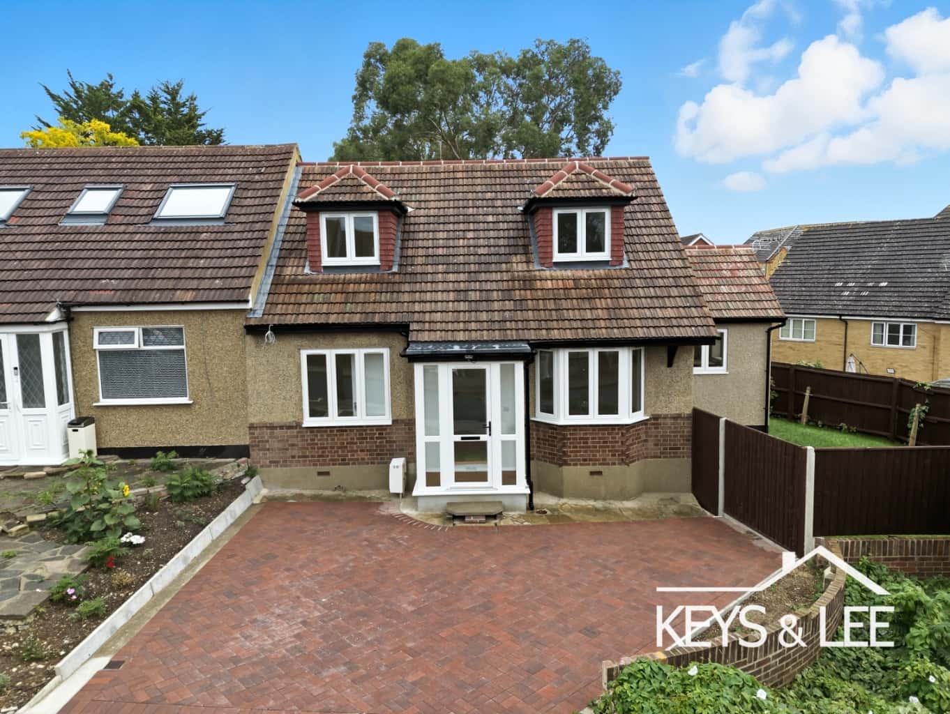 Recently refurbished 3 bed chalet style home with stunning open plan kitchen and wrap around garden. property first image