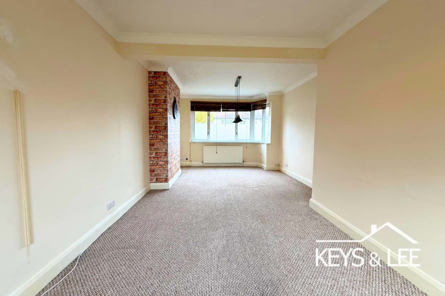 A modern 2 double bedroom house with a large garden, near to Clockhouse Primary School. property first image