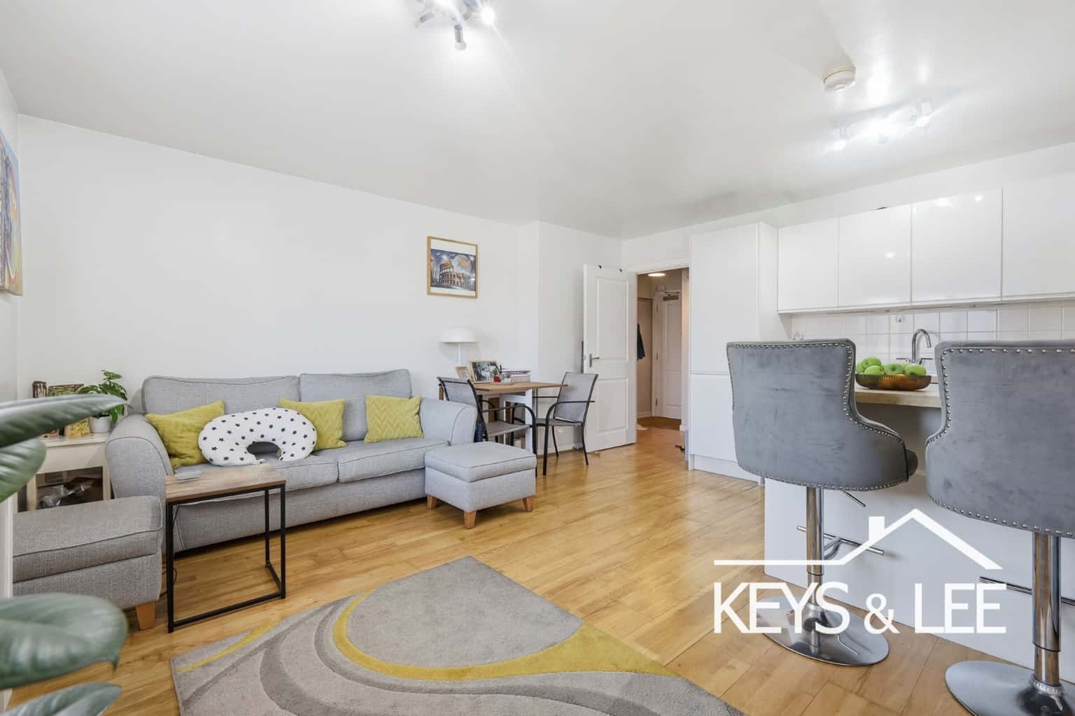 Beautiful, modern top floor apartment with parking, lift access, long lease and no ground rent property first image